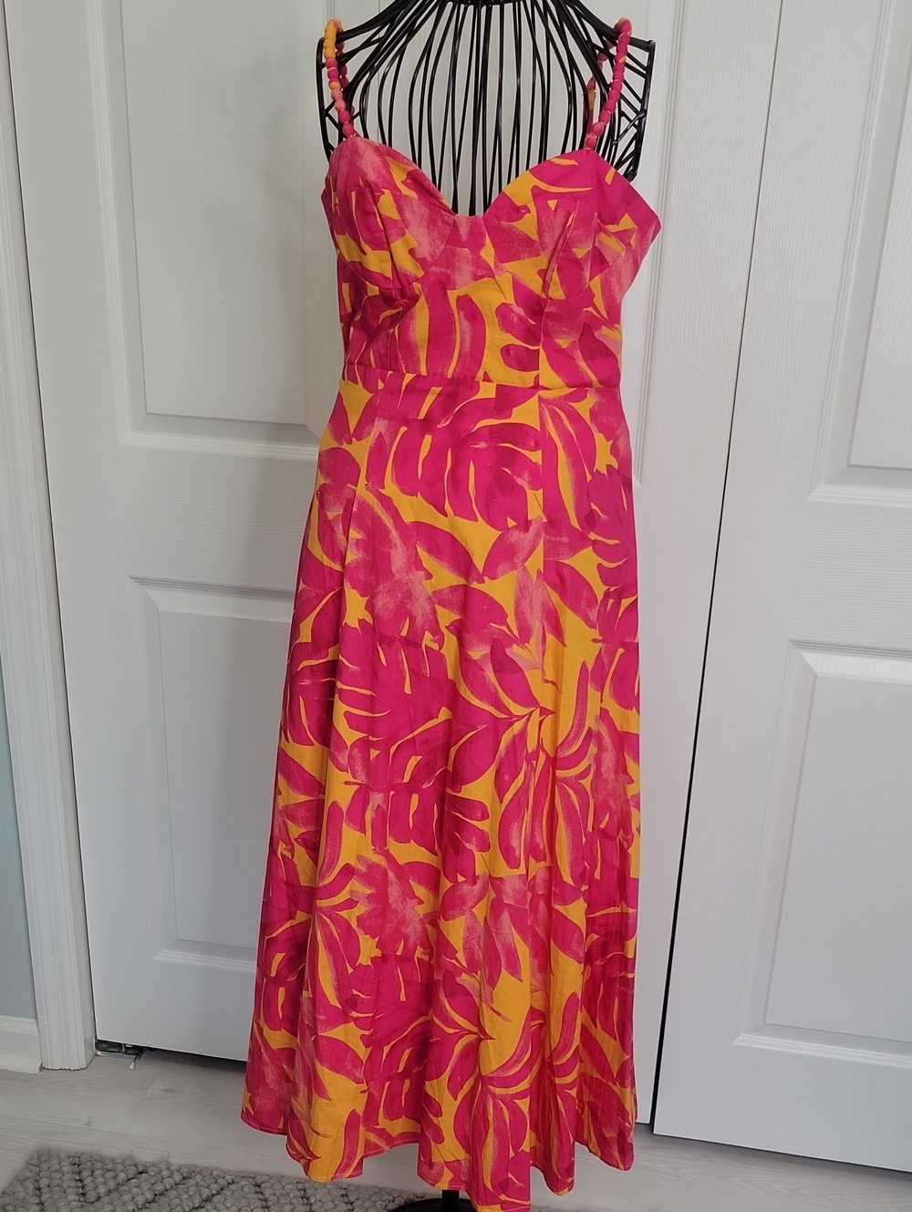 Stile Per Lei Boutique Pink and Yellow Floral Maxi Dress. Size Small